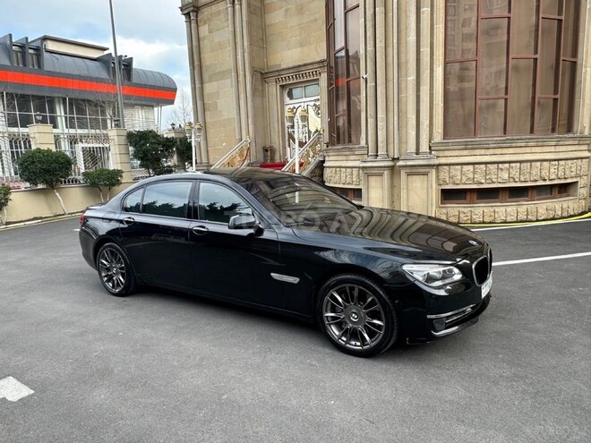 BMW 750-16