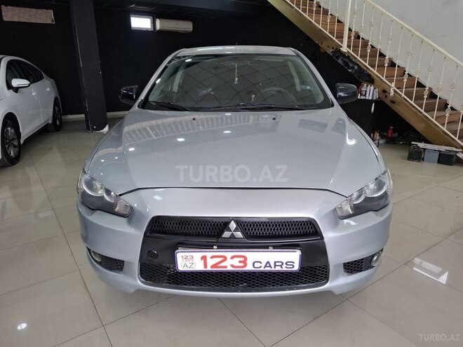 Mitsubishi Lancer-3