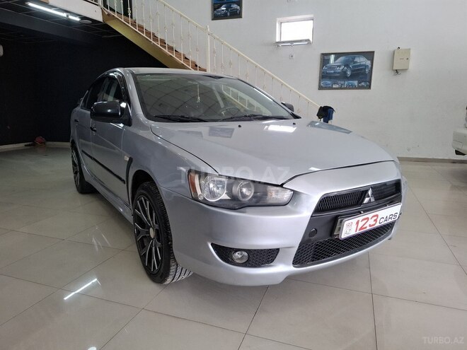 Mitsubishi Lancer-2