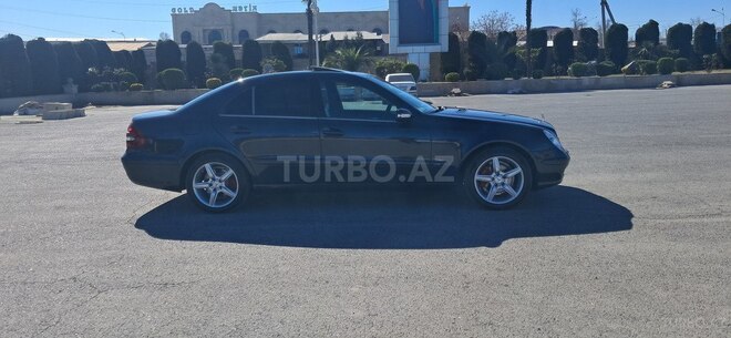 Mercedes E 220 2002, 310,000 km - 2.2 l - Bərdə