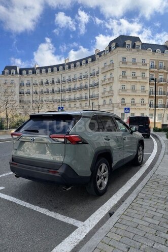 Toyota RAV4-4