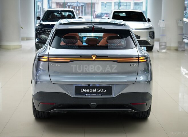 Changan Deepal S05-4