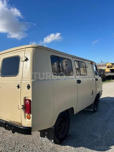 UAZ 452-6