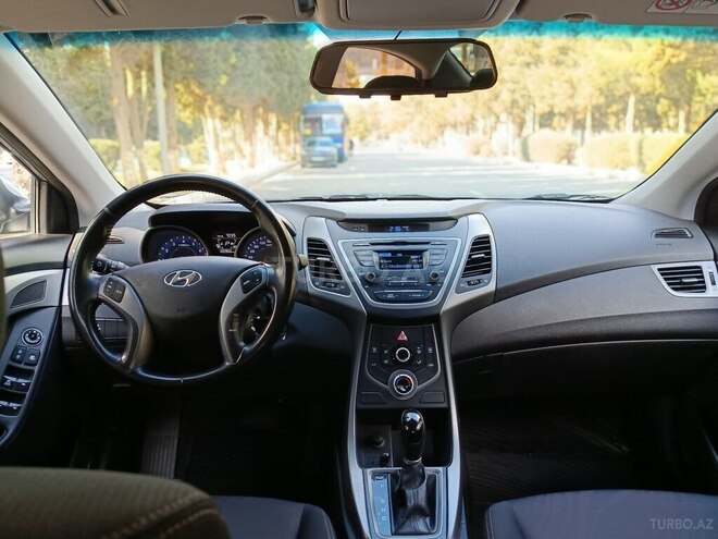 Hyundai Elantra 2015, 100,900 km - 1.6 l - Sumqayıt