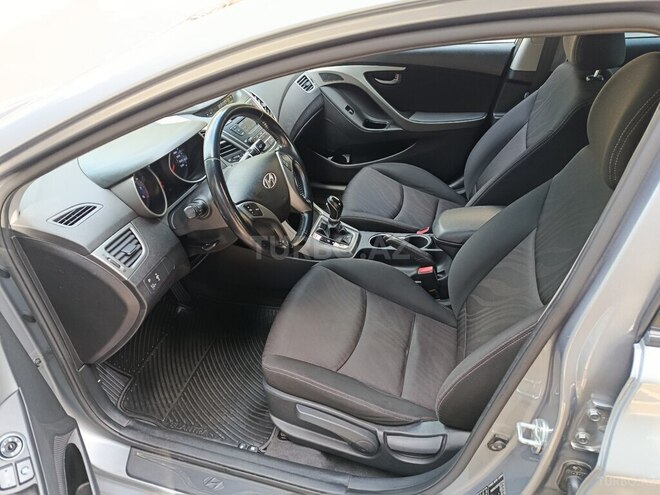 Hyundai Elantra 2015, 100,900 km - 1.6 l - Sumqayıt