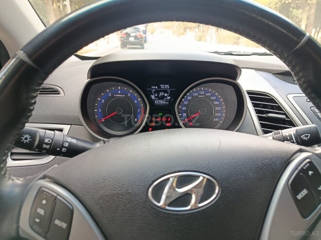 Hyundai Elantra 2015, 100,900 km - 1.6 l - Sumqayıt