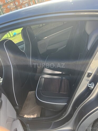 Hyundai Elantra-7