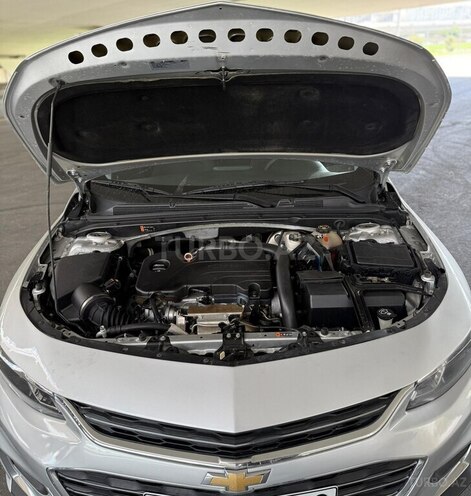 Chevrolet Malibu-8