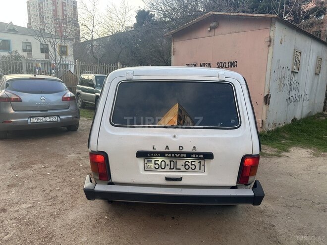 LADA (VAZ) Niva-8