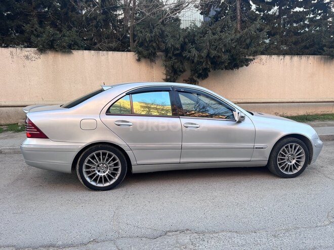 Mercedes C 240 2001, 390,000 km - 2.6 л - Bakı