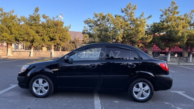 Kia Rio 2007, 210,000 km - 1.6 l - Şəki