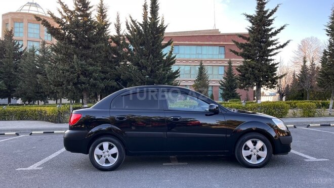 Kia Rio 2007, 210,000 km - 1.6 l - Şəki