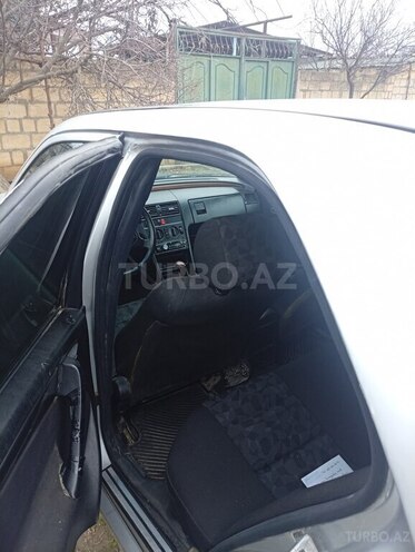Mercedes C 220 1995, 546,404 km - 2.2 л - Quba
