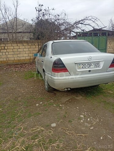 Mercedes C 220 1995, 546,404 km - 2.2 л - Quba