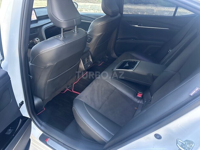 Toyota Camry 2024, 31,000 km - 2.0 l - Bakı