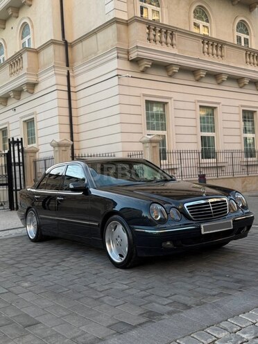 Mercedes E 320 2002, 268,000 km - 3.2 l - Bakı
