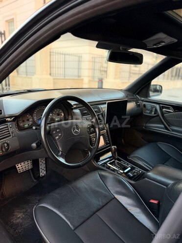 Mercedes E 320 2002, 268,000 km - 3.2 l - Bakı