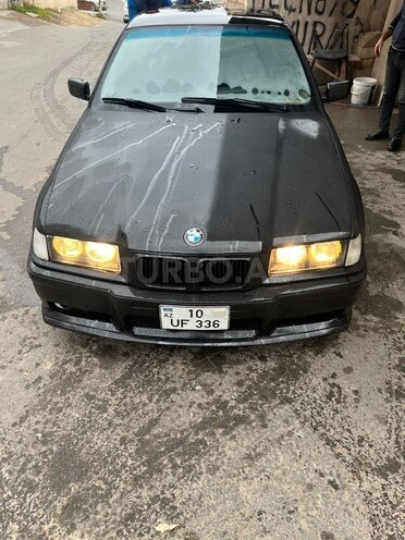 BMW 318-1