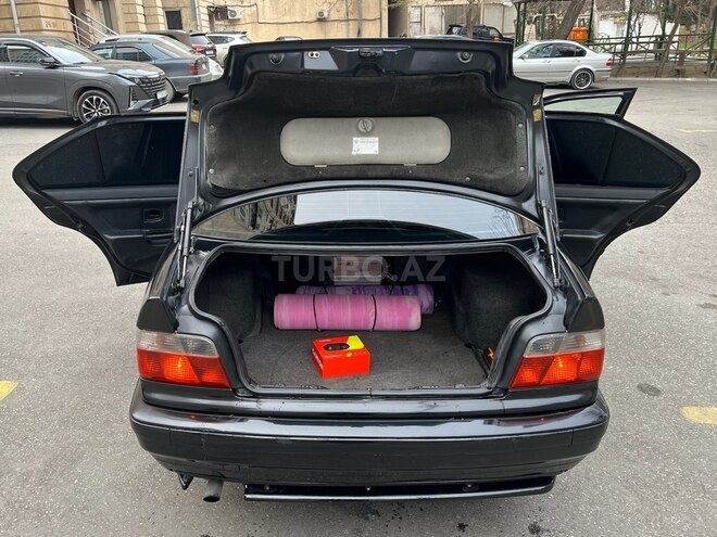 BMW 318-5