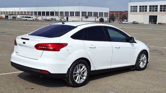 Ford Focus 2015, 107,000 km - 1.6 l - Gəncə
