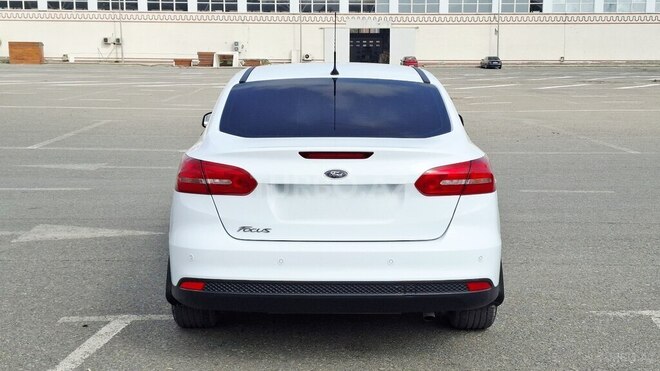 Ford Focus 2015, 107,000 km - 1.6 l - Gəncə
