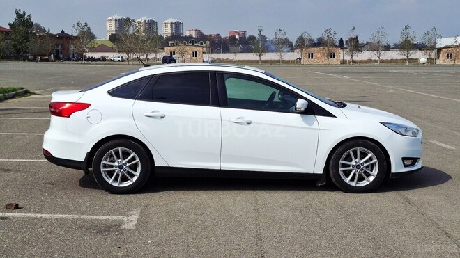 Ford Focus 2015, 107,000 km - 1.6 l - Gəncə