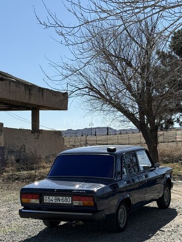 LADA (VAZ) 2107-2
