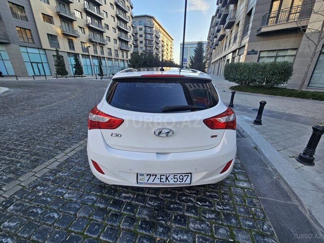 Hyundai i30-6