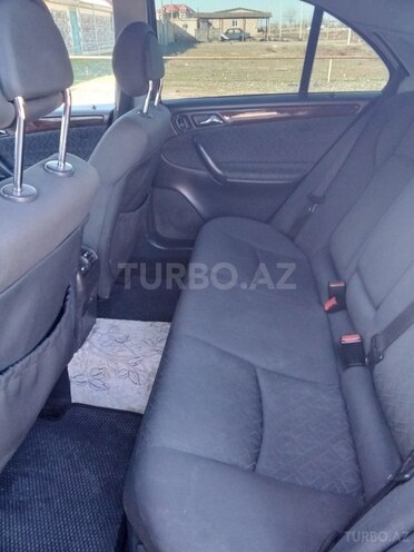 Mercedes C 200-12