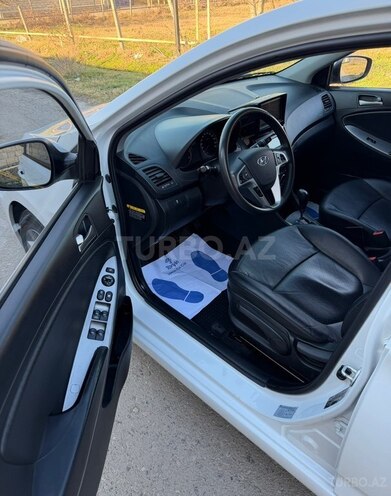 Hyundai Accent 2019, 106,801 km - 1.4 л - Bakı