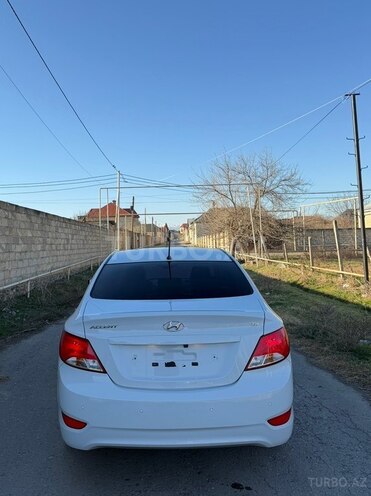 Hyundai Accent 2019, 106,801 km - 1.4 л - Bakı
