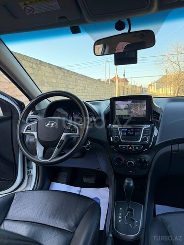 Hyundai Accent 2019, 106,801 km - 1.4 л - Bakı