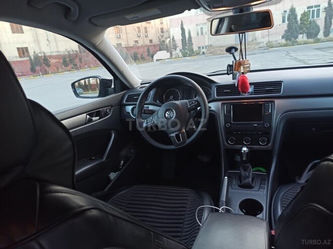 Volkswagen Passat 2013, 190,000 km - 2.5 l - Bakı