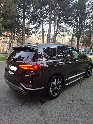 Hyundai Santa Fe-9