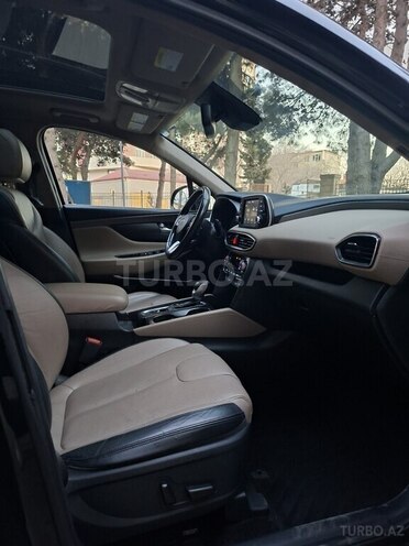 Hyundai Santa Fe-12
