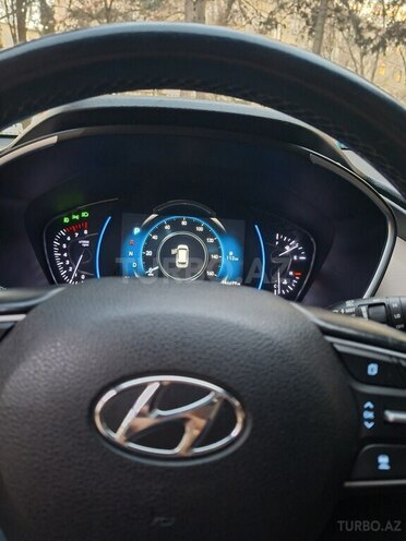 Hyundai Santa Fe-19