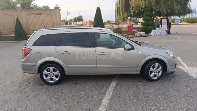 Opel Astra 2006, 218,000 km - 1.4 l - Qusar