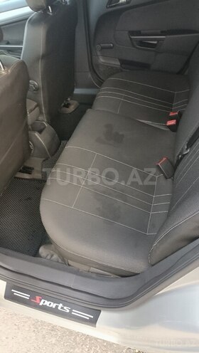 Opel Astra 2006, 218,000 km - 1.4 l - Qusar