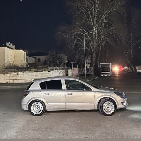 Opel Astra-2