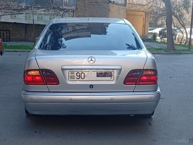 Mercedes E 280 1999, 270,000 km - 2.8 l - Bakı