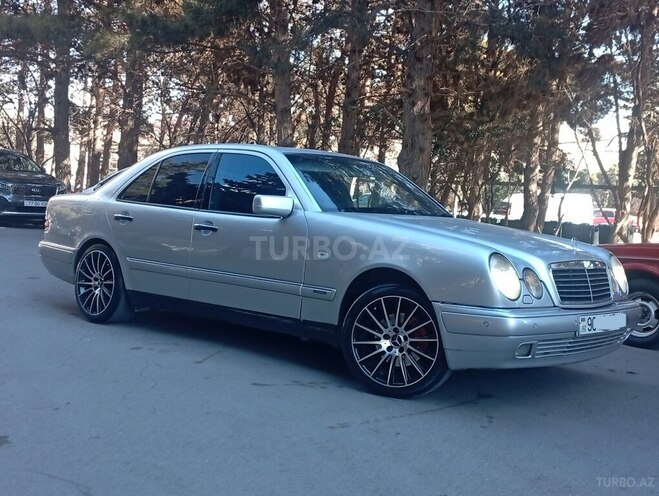 Mercedes E 280 1999, 270,000 km - 2.8 l - Bakı