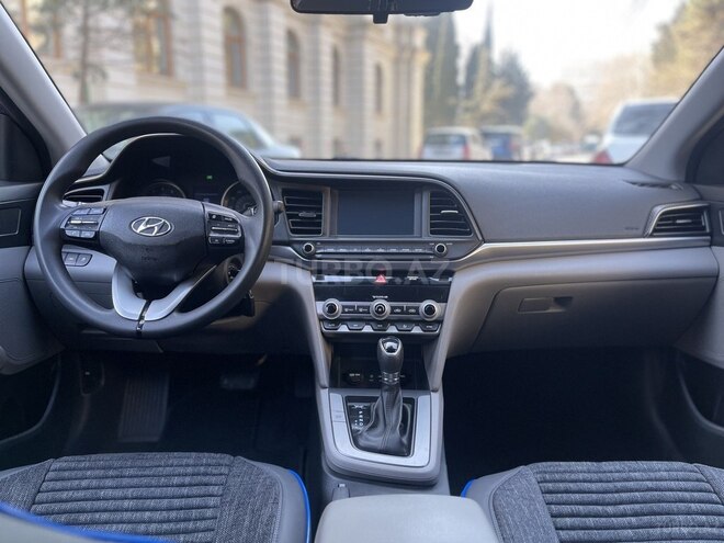 Hyundai Elantra 2020, 135,000 km - 2.0 l - Bakı