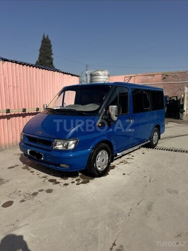 Ford Transit-1