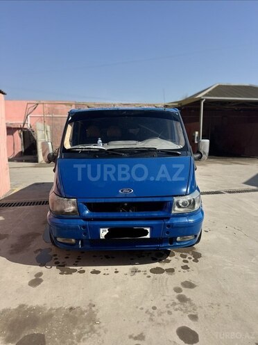 Ford Transit-2