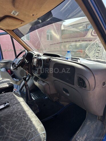 Ford Transit-6