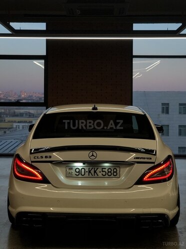 Mercedes CLS 63 AMG-3