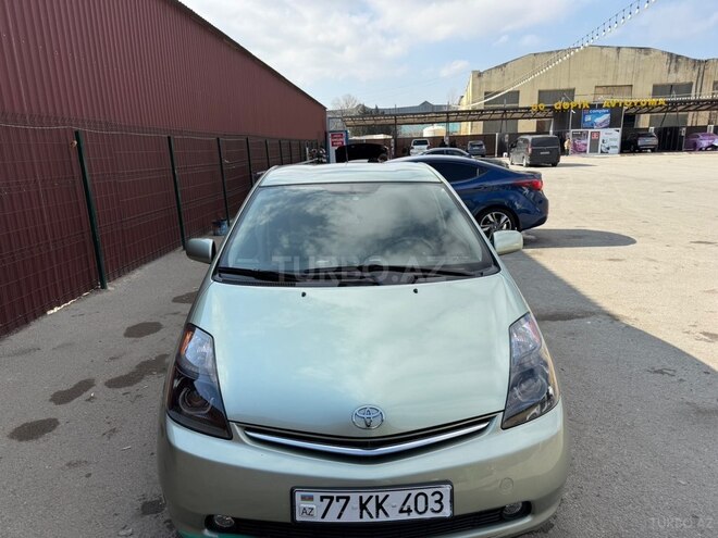 Toyota Prius-1