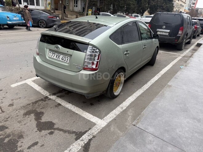 Toyota Prius-11