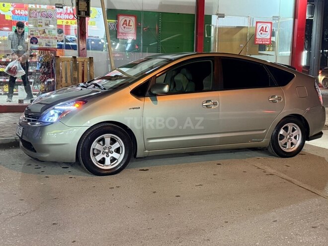 Toyota Prius-10