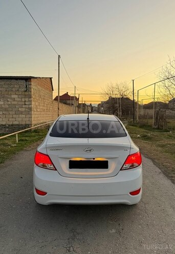 Hyundai Accent 2019, 106,801 km - 1.4 л - Bakı